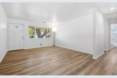 2209 Cervantes Drive, Rancho Cordova, CA 95670 - Photo 6