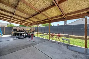 2 Tillman Cir, Sacramento, CA 95823 - Photo 20