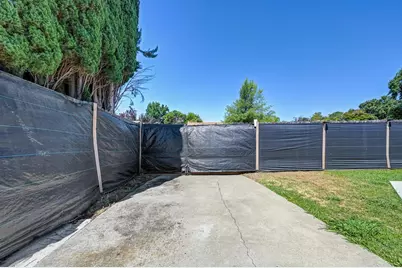 2 Tillman Circle, Sacramento, CA 95823 - Photo 22