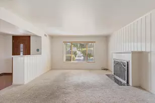 1045 Aidan Ave, Sacramento, CA 95822 - Photo 6