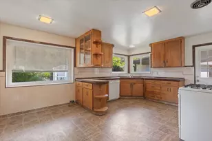 1045 Aidan Ave, Sacramento, CA 95822 - Photo 18