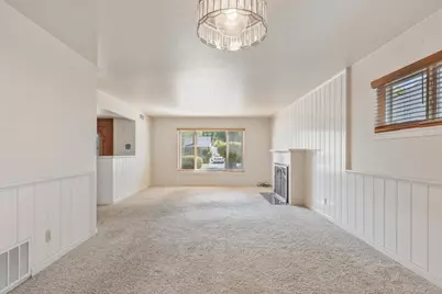 1045 Aidan Avenue, Sacramento, CA 95822 - Photo 12