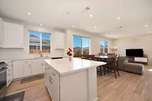 9476 Del Seis Dr, Sacramento, CA 95829 - Photo 4