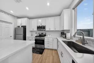 9476 Del Seis Dr, Sacramento, CA 95829 - Photo 2