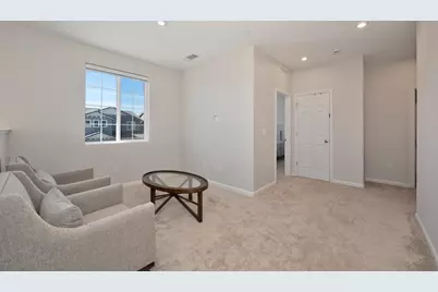9476 Del Seis Drive, Sacramento, CA 95829 - Photo 10