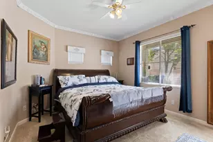 9183 E Laguna Way, Elk Grove, CA 95758 - Photo 14