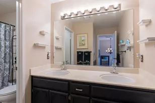 9183 E Laguna Way, Elk Grove, CA 95758 - Photo 24