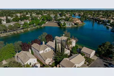 9183 E Laguna Way, Elk Grove, CA 95758 - Photo 34