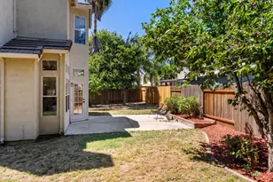 9267 Caulfield Dr, Elk Grove, CA 95758 - Photo 36