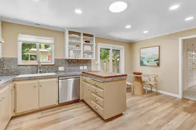 817 Commons Drive, Sacramento, CA 95825 - Photo 28