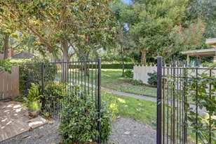 817 Commons Dr, Sacramento, CA 95825 - Photo 46