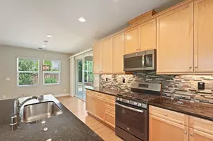 577 Lakeside Dr, Lathrop, CA 95330 - Photo 16