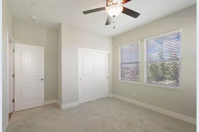 577 Lakeside Drive, Lathrop, CA 95330 - Photo 32