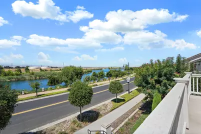 577 Lakeside Drive, Lathrop, CA 95330 - Photo 12