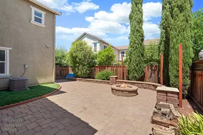 577 Lakeside Drive, Lathrop, CA 95330 - Photo 44