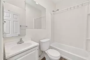 2297 Beaumont St, Sacramento, CA 95815 - Photo 26
