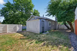 2297 Beaumont St, Sacramento, CA 95815 - Photo 36
