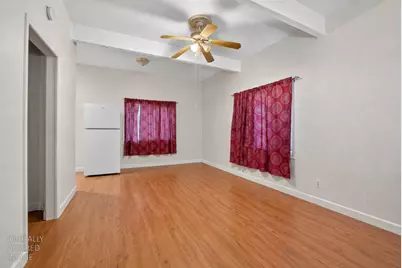 2297 Beaumont Street, Sacramento, CA 95815 - Photo 18