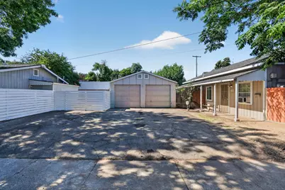 2297 Beaumont Street, Sacramento, CA 95815 - Photo 14