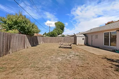 1901 W Locust Street, Lodi, CA 95242 - Photo 26