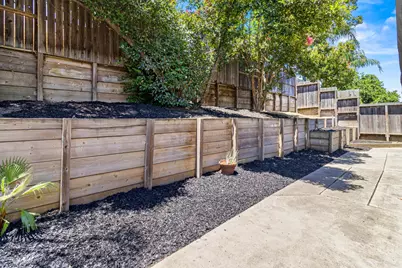 8201 Palmerson Drive, Antelope, CA 95843 - Photo 32