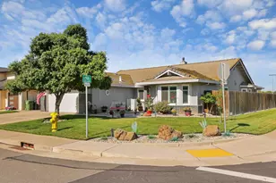 374 Sparrow Dr, Galt, CA 95632 - Photo 4