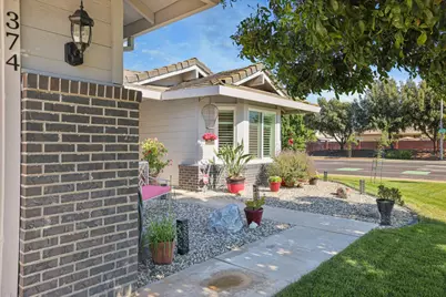 374 Sparrow Drive, Galt, CA 95632 - Photo 6
