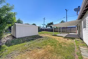 7012 Forman Way, Sacramento, CA 95828 - Photo 36