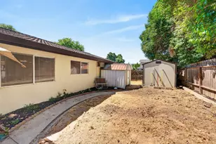 2615 Water Tree Way, Sacramento, CA 95826 - Photo 40