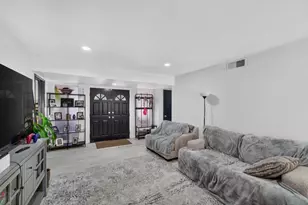 2615 Water Tree Way, Sacramento, CA 95826 - Photo 14