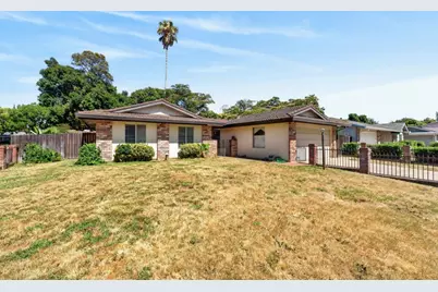 2615 Water Tree Way, Sacramento, CA 95826 - Photo 2