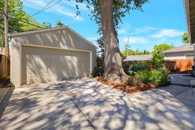 817 3rd Avenue, Sacramento, CA 95818 - Photo 22