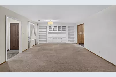 8537 Sheraton Drive, Fair Oaks, CA 95628 - Photo 10