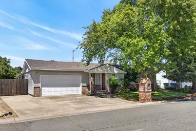8537 Sheraton Drive, Fair Oaks, CA 95628 - Photo 2