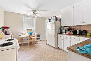 215 W 1st St, Ripon, CA 95366 - Photo 12