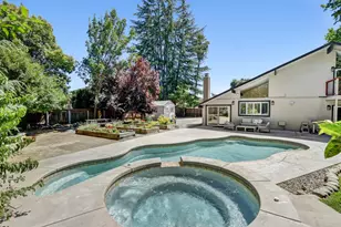 6481 Lake Park Dr, Sacramento, CA 95831 - Photo 40