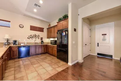 7438 Chevelle Way, Sacramento, CA 95829 - Photo 18
