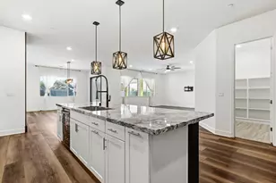 9875 Clyde Ingalsbe St, Elk Grove, CA 95624 - Photo 16