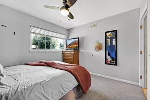 5563 Vassar Dr, San Jose, CA 95118 - Photo 16