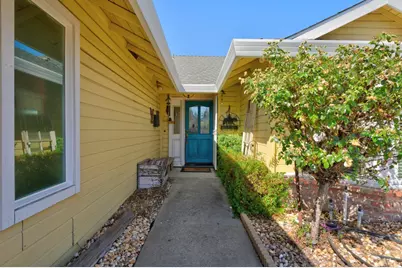 1340 Kingswood Drive, Roseville, CA 95678 - Photo 2