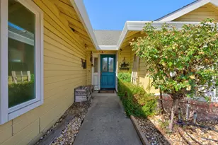 1340 Kingswood Dr, Roseville, CA 95678 - Photo 2