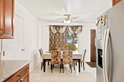 6109 6109 Hermosa St, Sacramento, CA 95822 - Photo 2