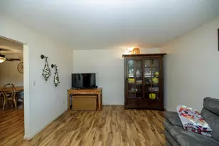 600 Zinfandel Dr, Escalon, CA 95320 - Photo 10