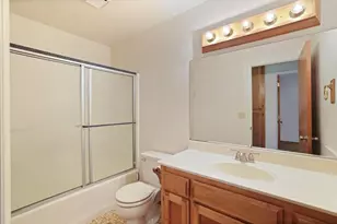19035 Monte Vista Dr, Linden, CA 95236 - Photo 10