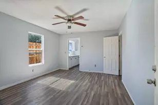 916 Elm Ave, Modesto, CA 95354 - Photo 36