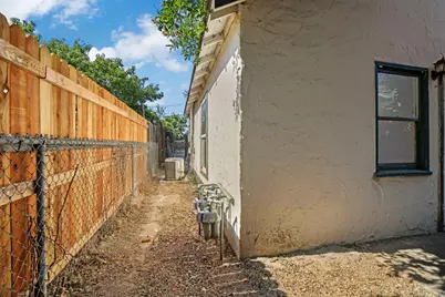 916 Elm Avenue, Modesto, CA 95354 - Photo 50