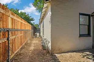 916 Elm Ave, Modesto, CA 95354 - Photo 50