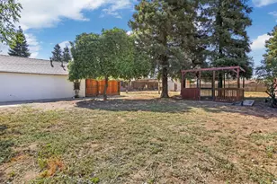 916 Elm Ave, Modesto, CA 95354 - Photo 28