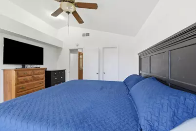 8467 Carlin Avenue, Sacramento, CA 95823 - Photo 26