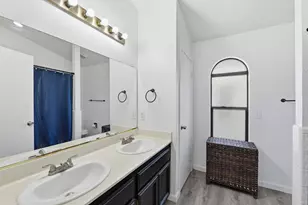 8467 Carlin Ave, Sacramento, CA 95823 - Photo 28